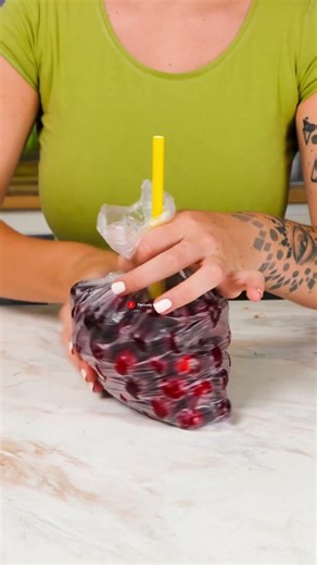 5 Genius Food Storage Hacks to Keep Fruits & Veggies Fresh! 🍋🥬 #shorts