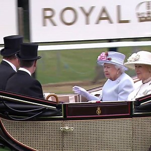29K views · 736 reactions | Her Majesty The Queen arrives at Ascot for the second day of the 2018 Royal Meeting. | Ascot Racecourse | Facebook
