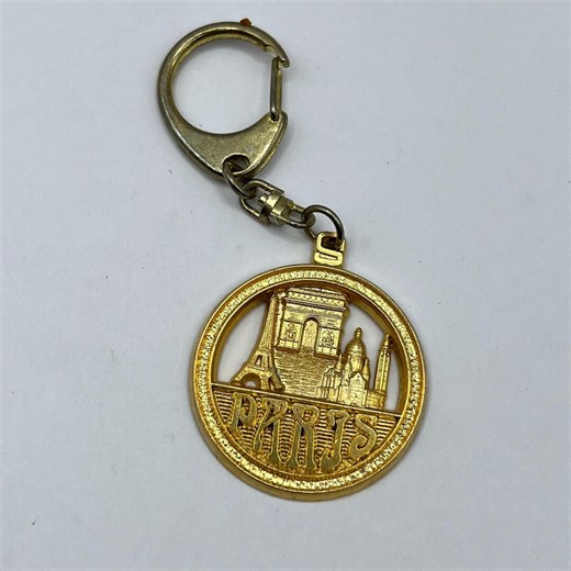 VTG SAP Polyne Paris Souvenir Keychain Gold Tone Eiffel Tower Sacré-cœur 1992 - Etsy