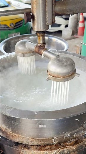 Thai rice noodles! 🌾Making process #short