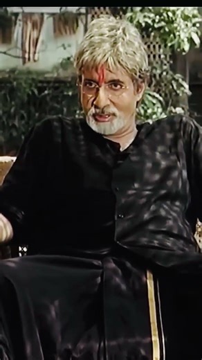 Amitabh Bachchan’s quiet power in Sarkar proves restraint can command the screen with silence alone.