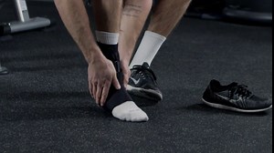 DonJoy Performance Bionic Ankle Brace – 60° Stay w/Stirrup for Mild to Moderate Ankle Support, Prevent Ankle Sprains, Rolls/Ideal for Soccer, Football, Tennis, Walking, Running, Baseball, Softball