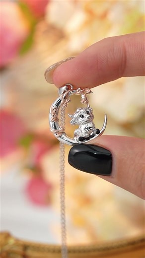 Charming Highland Cow Necklace for Women