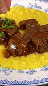 Rasol de vita cu sos din legume. | Ella Cooking