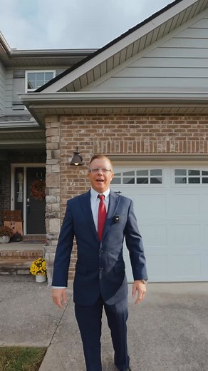 New Listing Alert! This charming 3-bedroom, 2.5-bath home is move-in ready and waiting for its new owners! ✨ Enjoy beautiful hardwood floors, a bright and open living area, and a kitchen that shines with granite countertops, stainless steel appliances, and custom blinds throughout. The spacious primary suite features a relaxing jetted tub and plenty of closet space. Step outside to your fenced, level backyard, perfect for entertaining, pets, or playtime. 🌿 Conveniently located near shopping, di