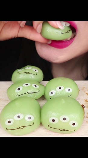Alien Mochi ASMR Eating Show with Disney Theme