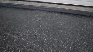 Quick Dam Grab and Go Flood Protection Kit Containing 5-10 ft. Flood Barriers w/Bucket QDGG10-5