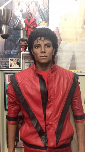 Happy Halloween everyone!! #happyhalloween #michaeljackson | Godaiking Studios