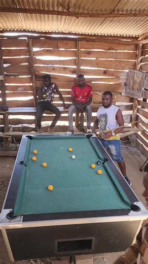 Appleman’s Spinning Tricks on the Pool Table
