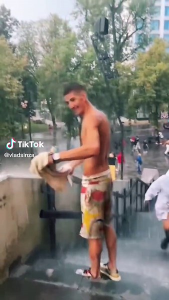 Outdoor Towel Drying Techniques on Rainy Days