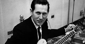 Chet Atkins Discusses His Relationship with Gretsch in Previously Unpublished Interview | Bacon's Archive