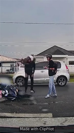 Shorty exposes empty fire extinguishers prank
