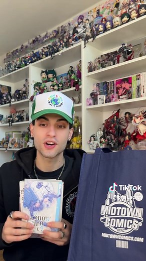 40% Off Manga at Midtown Comics