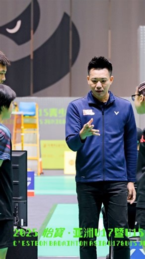 🎓 Dedication. Discipline. Excellence. As the tournament reaches its finale, 12 umpires complete their final day of on-court assessments under the guidance of our assessors and referee team here in Chengdu. 👏 From written exams to match evaluations, every moment reflects their passion, precision, and commitment to upholding the highest standards of badminton officiating. 🏸✨ A heartfelt thank you to all Technical Officials, Assessors, and Referee Team for your professionalism and unwavering spi