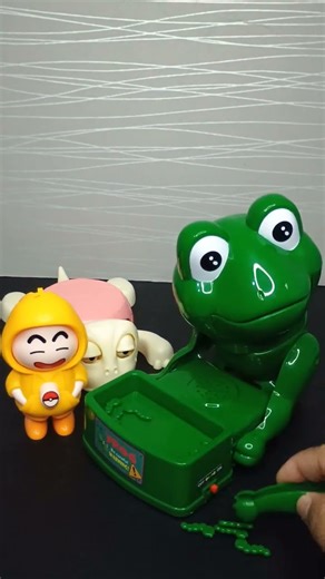 super unique & fun frog game toy