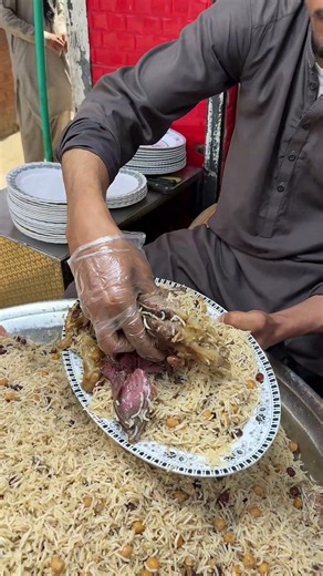 Peshawar's Famous Meva Chana Beef Pulao | Secret Recipe #shorts #streetfood
