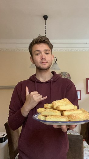 109K views · 5.8K reactions | Csináljunk puha, sajtos stanglit酪...