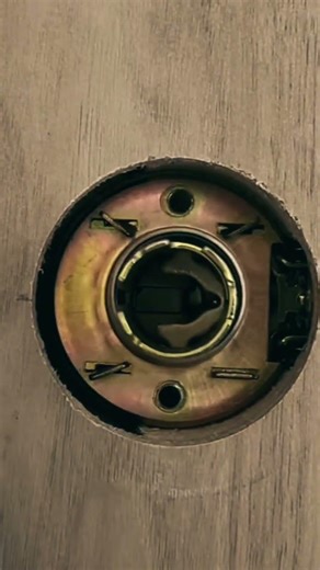 🚪No cometas este error al instalar una cerradura