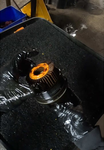 Think skipping your oil change saves you money? Think again. #oilchange #carmaintenance #autorepair #enginelife #lubeit