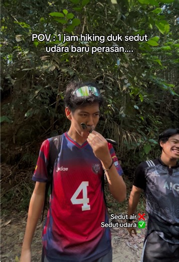 Kenangan Hiking: Momen Indah Sedut Udara