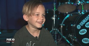 Rocking out with Recker: 6-year-old musical prodigy wows valley crowds