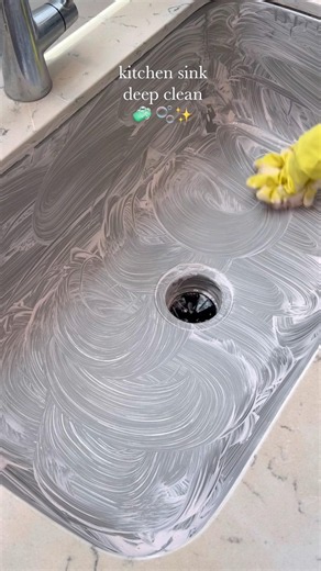 Kitchen sink deep clean day! 🫧✨ #cleaning #asmr #deepcleaning #cleanwithme #cleaninghacks