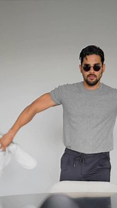 1.3K views · 15K reactions | 32 outfits with white sneakers. TBT 2021. Outfits con zapatillas blancas. #mensfashion | Magno Scavo | Facebook