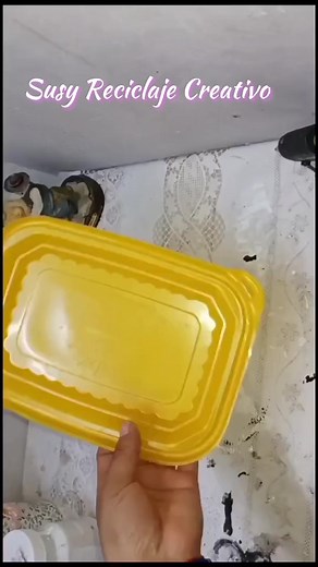 1.7M views · 26K reactions | Mira que puedes hacer con una simple tapa de topper #susyreciclaje #ideasfaciles #artesanal #facil #ideas #manualidades #artesanato #diy #diy禮物 | Susy Reciclaje Creativo | Facebook