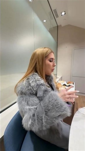 VIRGINIA, Herbert AND DUDA FREIRE GRAPE FESTIVAL 😋 in the VIP box at Real Madrid Stadium ✅ #feeds...