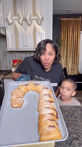 This one of those “i seen it on pinterest” snacks! I love a quick and easy snack! Minimal ingredients but maximum goodness and it was my sumn sweet for the day lol #kimmyskreations #snack #quickandeasy | Kimmy’s Kreations