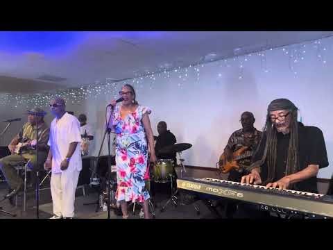 Hardway connection performing work it out