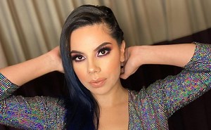 Lizbeth Rodríguez anuncia vestida de una atrevida trabajadora nuevo video
