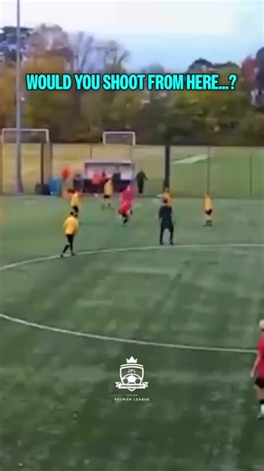 Jonnie Davies from Three Bridges with an audacious effort 👏 #JPL #Goal #fyp #Football