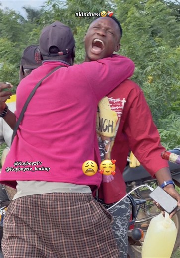 He was stranded with an empty tank😩💔 @KayboyzTv #humanity #kindness #unilesa #ilesha #creatorsearchinsight