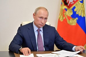 Putin signs law taking Russia out of Open Skies arms control treaty