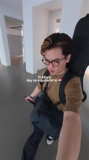 life of a full-time musician in Singapore. we started off the day with a rehearsal with Alyscer for our public show at Esplanade. It was the first time meeting her and we were locked in for 2.5 hours straight, going through our set list and making sure that we are comfortable with everything. since I was already in the town area, i planned to drop off and set up my gears at my evening's gig location, BYD by 1826, located at Zhongshan Park before I head off for a good little break. i'm super than