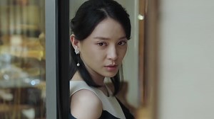 696K views · 3K reactions | The female spy successfully infiltrated the scene and obtained key evidence!朗 女间谍成功潜入现场，拿到关键证据！ Drama：Cold Case 拾Come to watch and find your pick ! #冷案 #ColdCase | C Drama Camp | Facebook