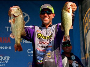 First Look with Aaron Martens - Bassmaster