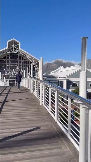 Exploring V&A Waterfront & Cape Wheel | Cape Town Travel