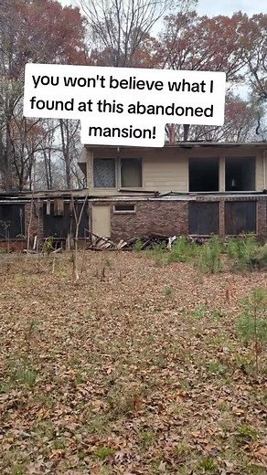 I found an underground bunker at this abandoned mansion!! #reelsfbシ #viralreelsfb #fyp #vintage #reel #viral #shorts #abandoned #explore #bunker | ۦۦ ۦۦ ۦۦ ۦۦ