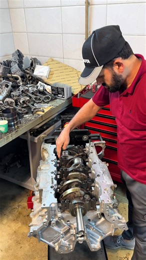 Explore the 5.7L Engine in Toyota Vehicles