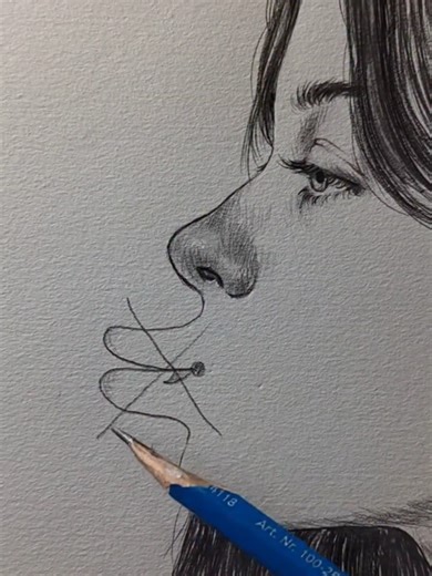 How to Draw Realistic Lips with a Pencil