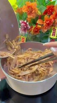 Cách làm chân giò hầm măng khô siêu ngon