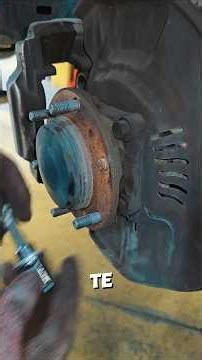 Cómo Cambiar un Espárrago de Rueda Roto ¡Sin Desmontar Nada! 🚗🔧 #mecanicaautomotriz