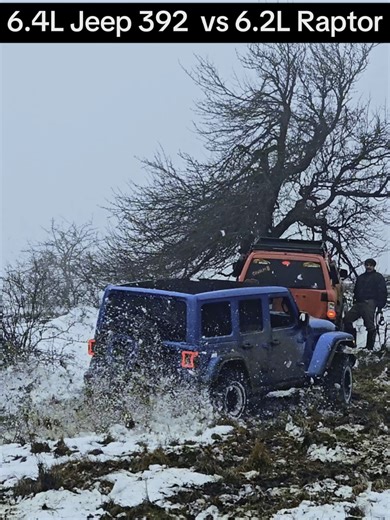Jeep Wrangler 392 Rubicon with 6.4L Hemi vs 6.2 L Ford Raptor SvT #fyp #offroad #jeep #fordraptor #v8