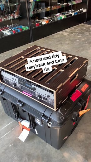 Neat and Tidy Playback and Tune Rig for Guitarists