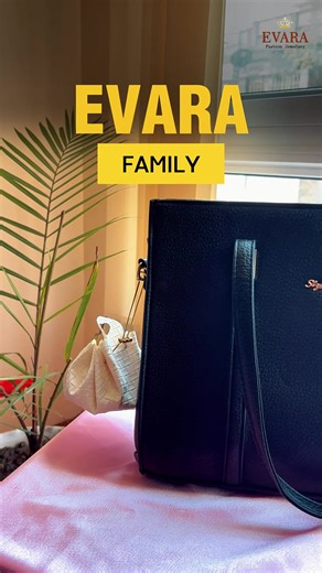 Evara family ko lagi hamley key ring pouch different colour ma liyera aaisakeko chaum ✨ #evarawholesale #makkhantole #cuteaccessories #keyring