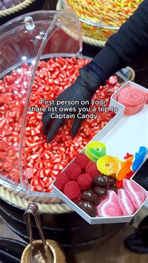 First person on your share list owes you this Candy Tray 🍬🍭🍫 #captaincandyusa #sweetadventure #candylovers #sharefood | Captain Candy Shop