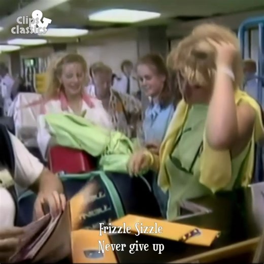 🎶💃💪 Frizzle Sizzle - Never give up 🎶💃💪 | Clips & Classics