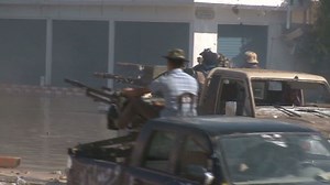 Anti-Gadhafi forces siege Sirte